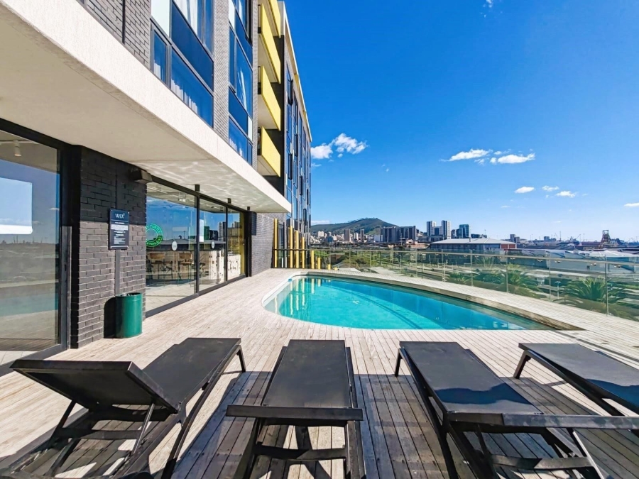 To Let 1 Bedroom Property for Rent in Woodstock Western Cape